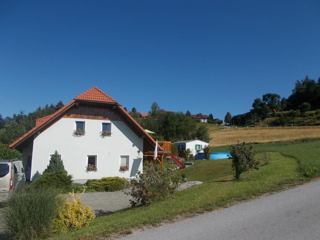Apartment Rozika Slovenj Gradec Szoba fotó